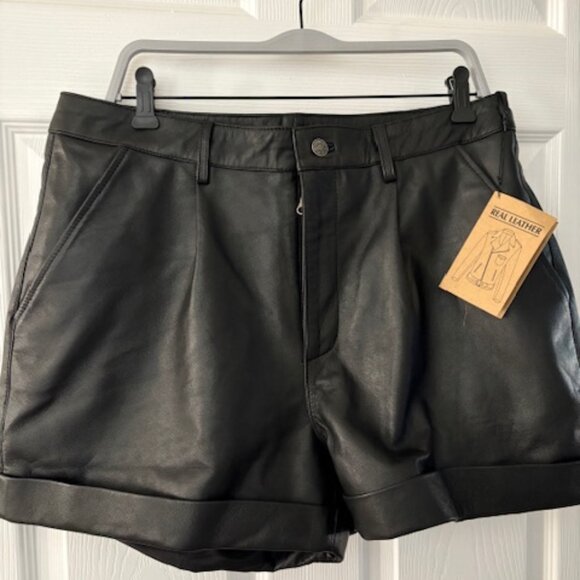 Black Leather shorts Women size XXL (100% Leather) - Picture 1 of 3